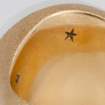 RING, H.Stern från "the golden stones collection" med cabochonslipad bergkristall.