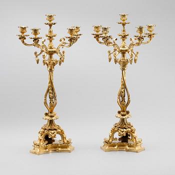 KANDELABRAR, 1 par, förgylld brons, senempire, 1800-talets mitt.