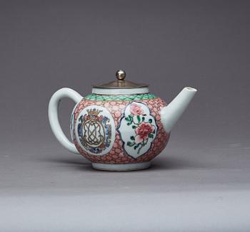 TEKANNA, porslin, Kina, Qianlong (1736-1795).