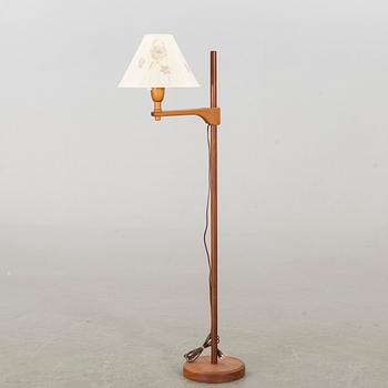 CARL MALMSTEN, golvlampa, "Staken". 1900-talets senare del.