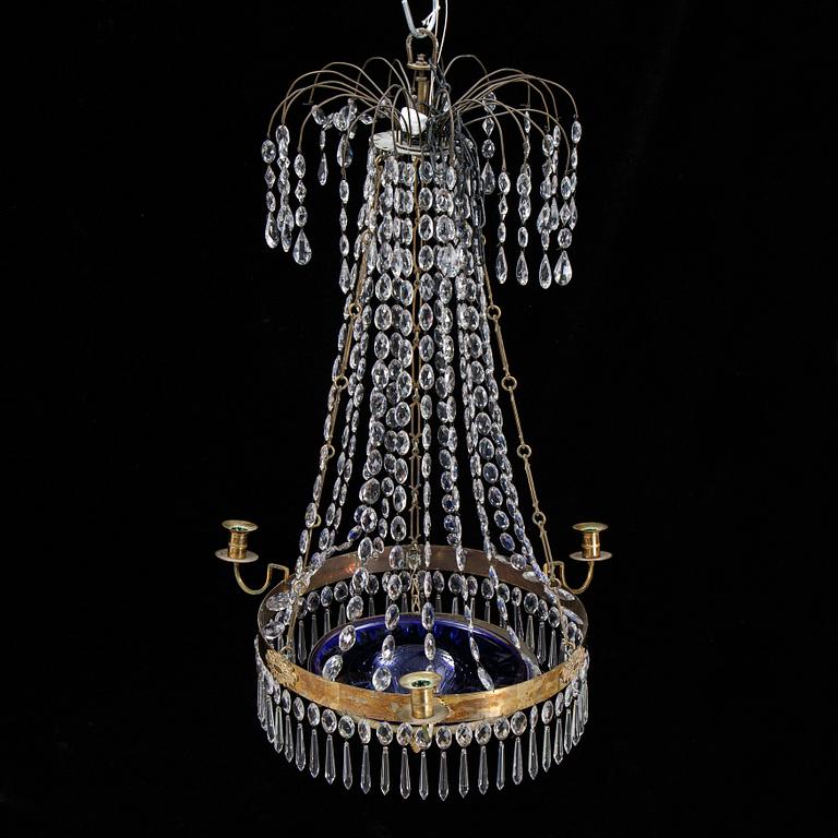 A Gustavian style chandelier.