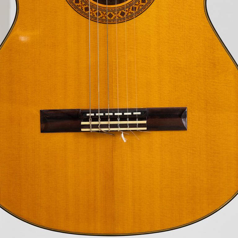 Kazuo Yairi, Alvarez, 3/4 akustisk gitarr, "CY127CE", Japan, 1996.