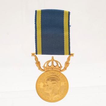 Medal "For Diligence and Integrity in the Service of the Realm" 18K gold.