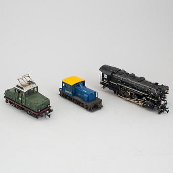 LOK OCH VAGNAR, 11 delar, bla Rivarossi.