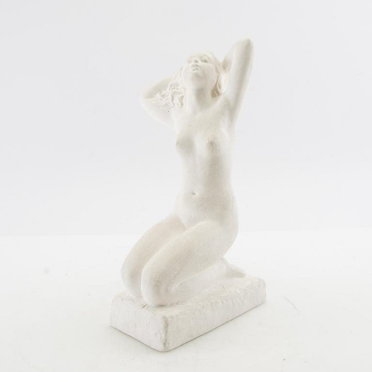 Carin Nilson, skulptur Knästående modell.