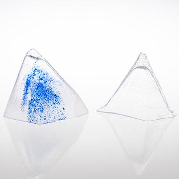 SINI MAJURI, glasskulpturer, 2 st, signerade Sini Majuri 2018.