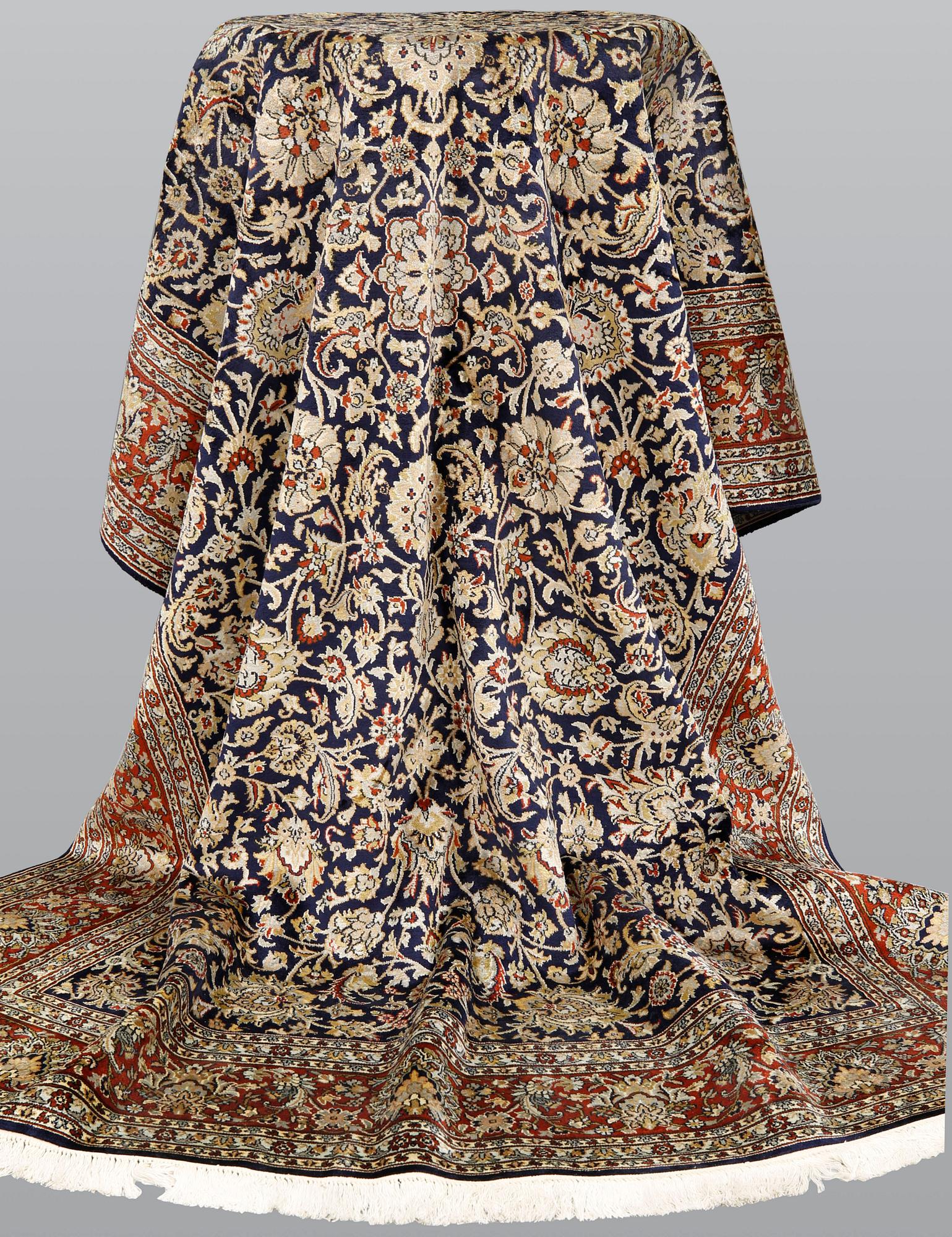 A silk Kashmir carpet, ca 280 x 188 cm.