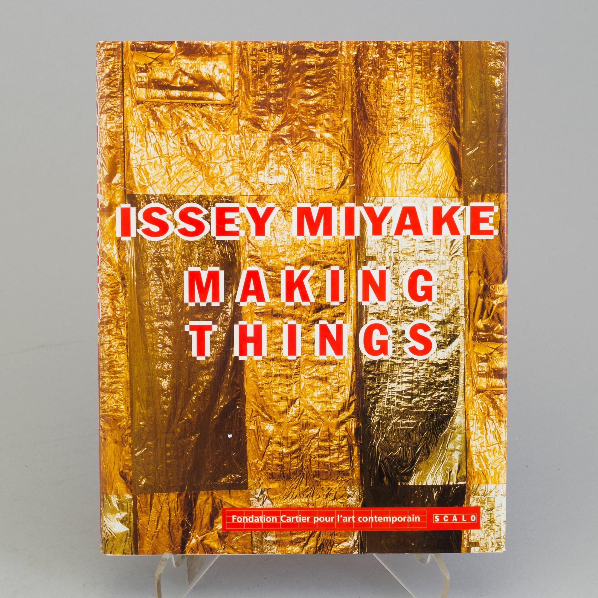 BOOKS ABOUT FASHION (4): Issey Miyake. - Bukowskis