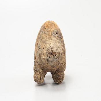 Twelve sculptures, reportedly from Makonde, Tanzania, Luba, Congo, and moore, from the second half of the 20:th century.