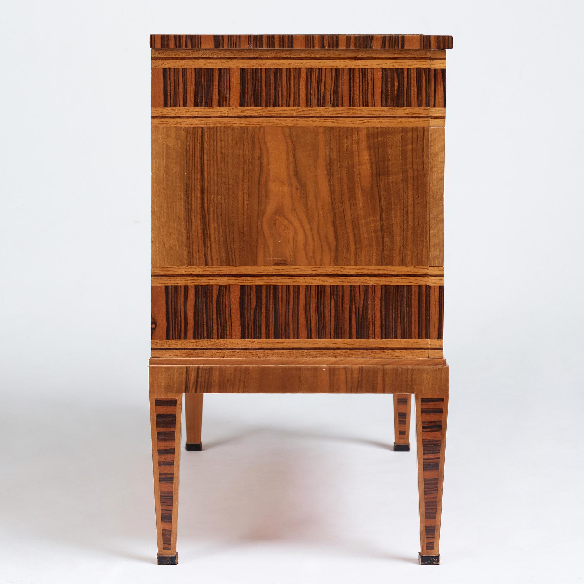 A Swedish 1920/30s walnut and maccassar bureau.