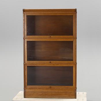 BOKSKÅP/LÄKARSKÅP, 1900-talets början.