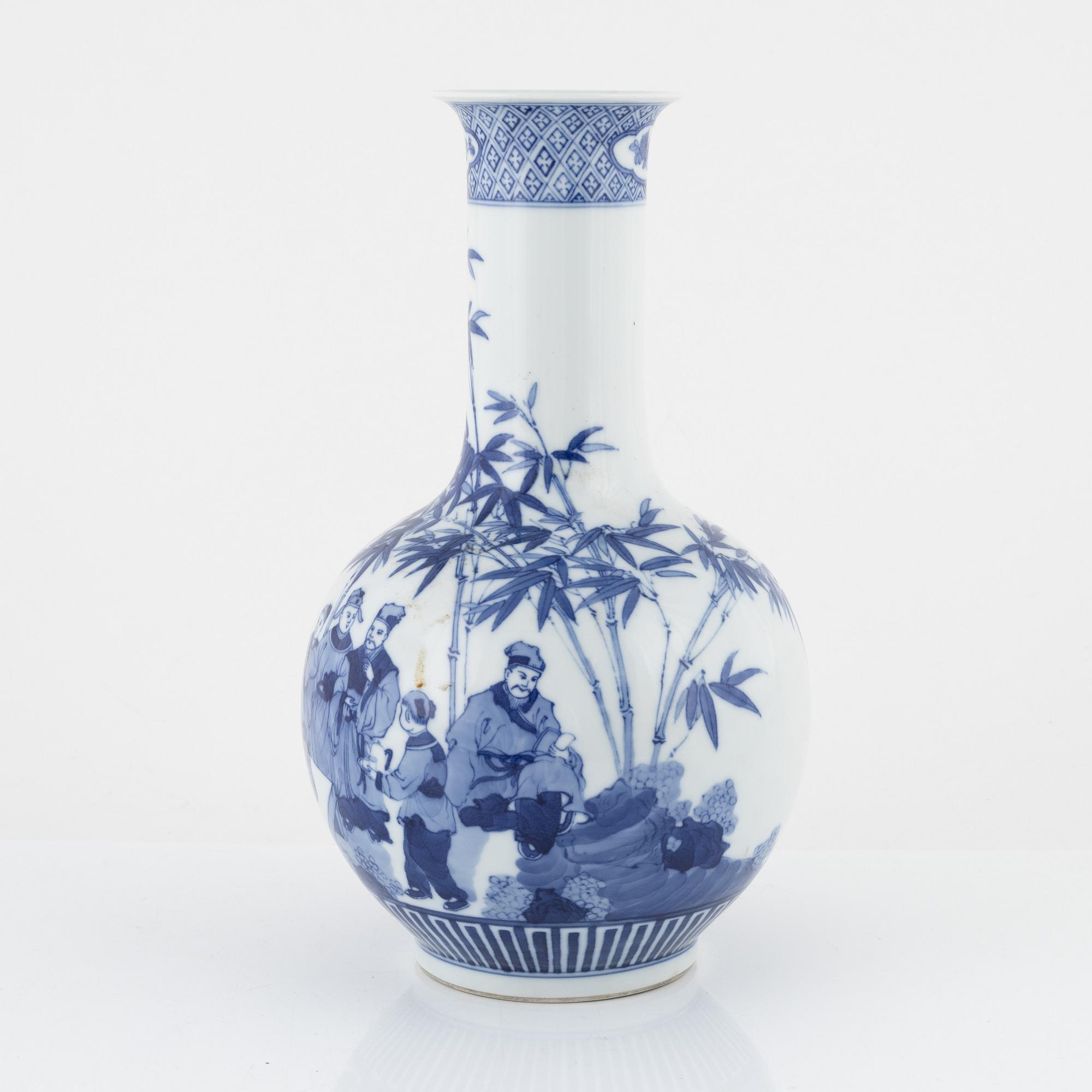 A Chinese blue and white vase, 20th Century.