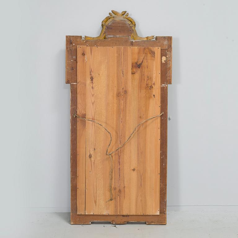 SPEGEL, gustaviansk, Per Westin, signerad PW samt Stockholms hallstämpel 1777.