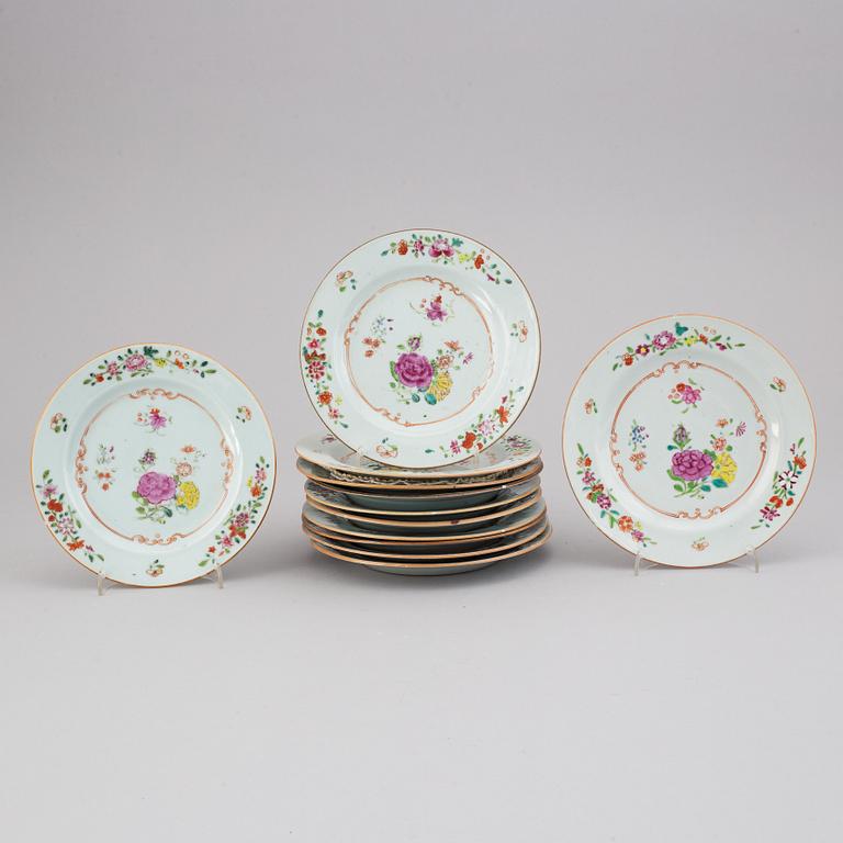 Assietter, 12 stycken, kompaniporslin. Qingdynastin, Qianlong (1736-95).