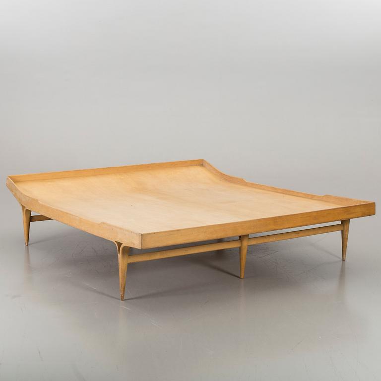 BRUNO MATHSSON, bed /day bed, "T 303, BERLIN 60", designed 1957 for Karl Mathsson, Värnamo Sweden, dated 1964.