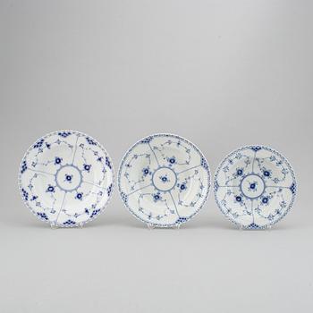 ROYAL COPENHAGEN, a part 'Musselmalet' service, Denmark (33 pieces).