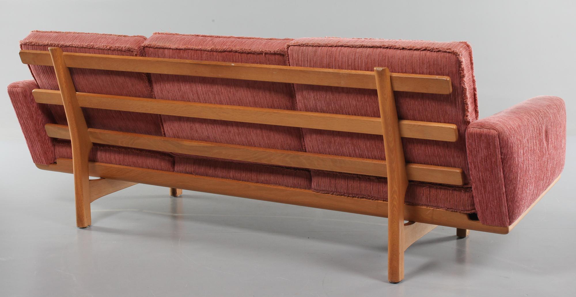 SOFFA, Hans J Wegner, Getama Gedsted, Danmark, 1900-talets tredje kvartal.