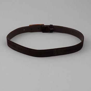 Choklad brown suede belt by Chanel.