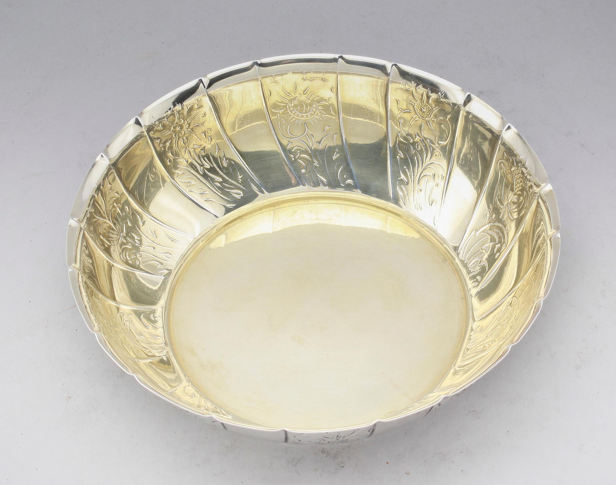 SKÅL, silver, GAB, Stockholm 1949. Vikt ca 279 gram.