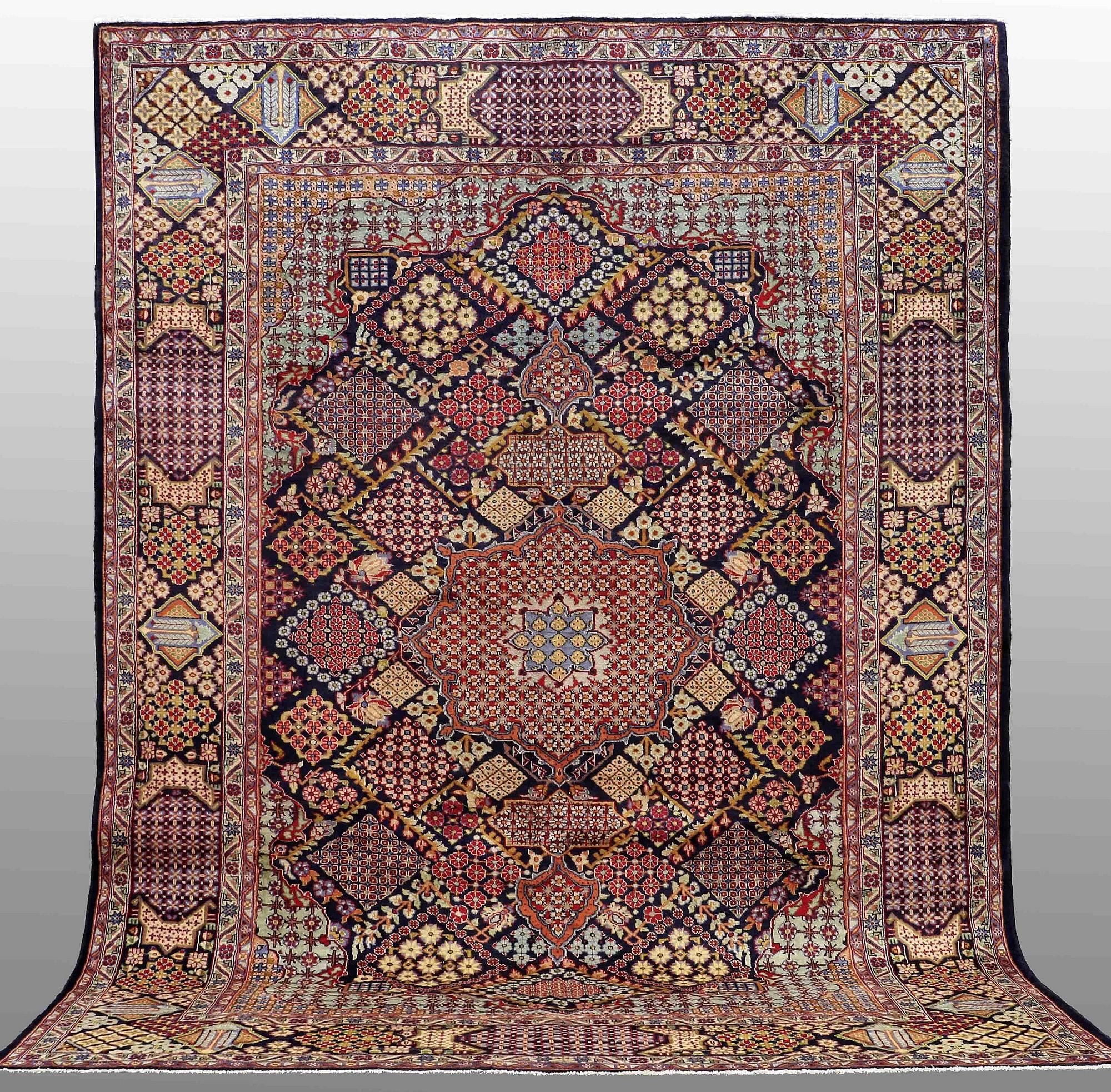 MATTA, Najafabad, ca 388 x 300 cm.