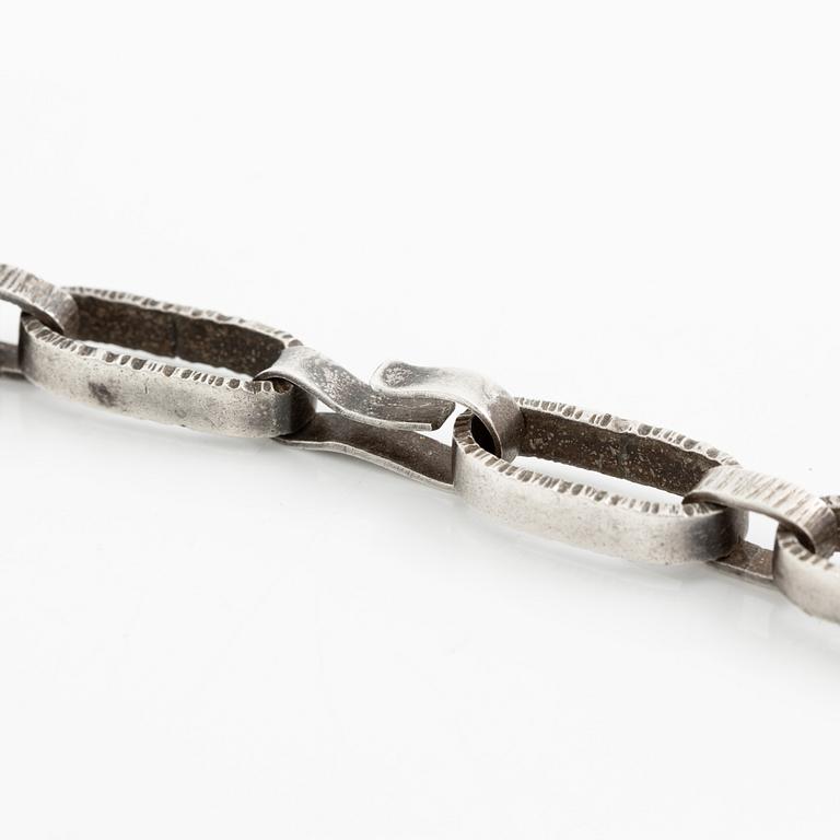 Collier, silver, Kå-Ce Guldsmedja, Stockholm 2005.