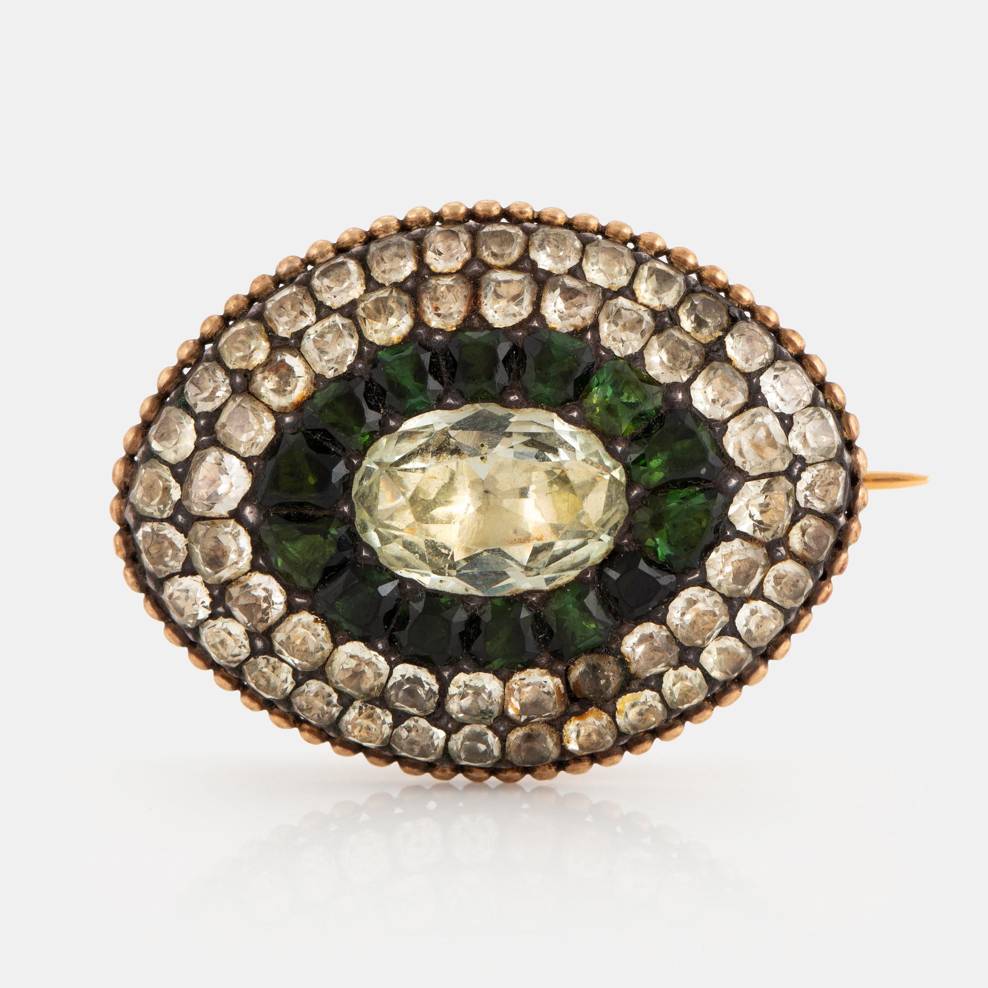 Brosch 18K guld och paste, 1800-tal.
