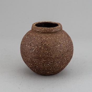 GUNNAR NYLUND, a stoneware vase, Rörstrand Lidköping, 1940s.