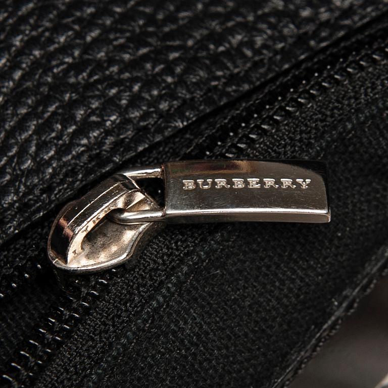 VÄSKA, Burberry.