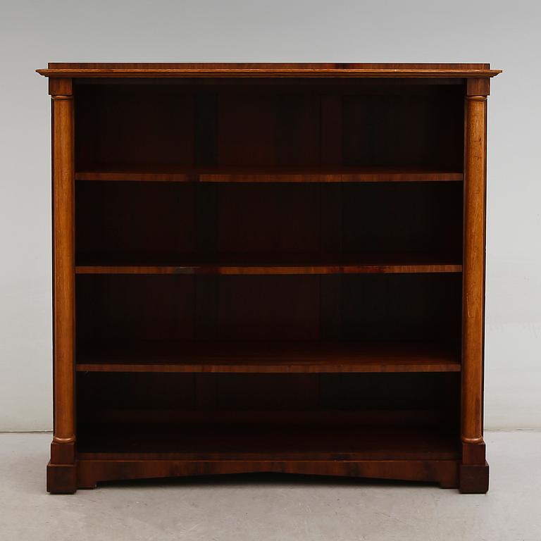 BOKHYLLA, tidigt 1900-tal.