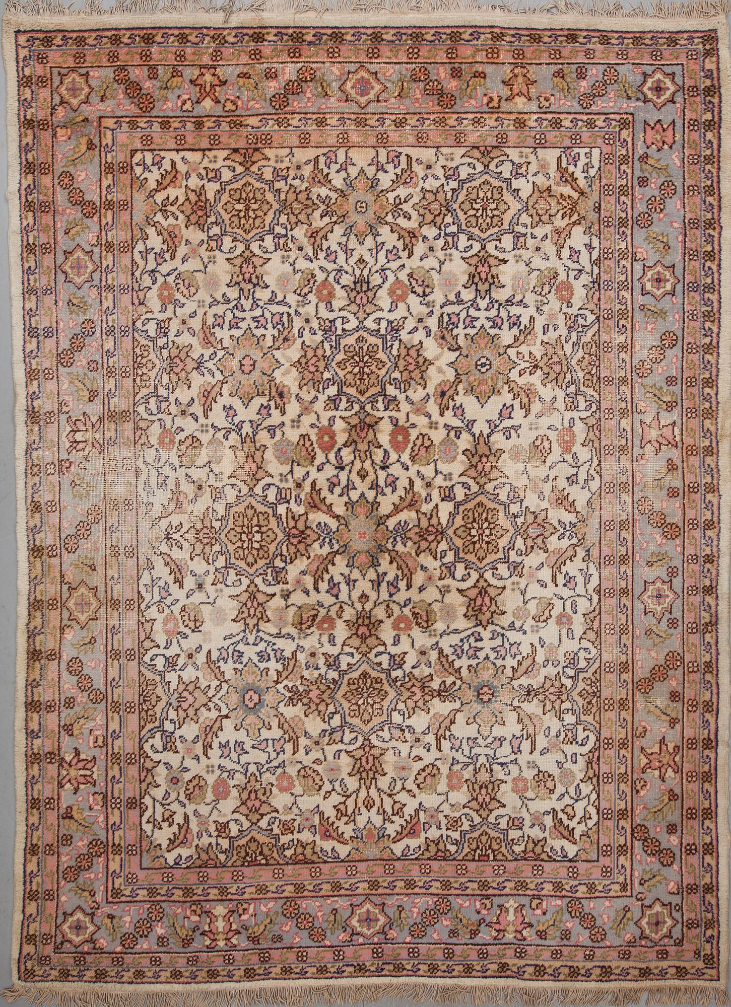 MATTA, semiantik, Oushak sannolikt, ca 358 X 261 cm.