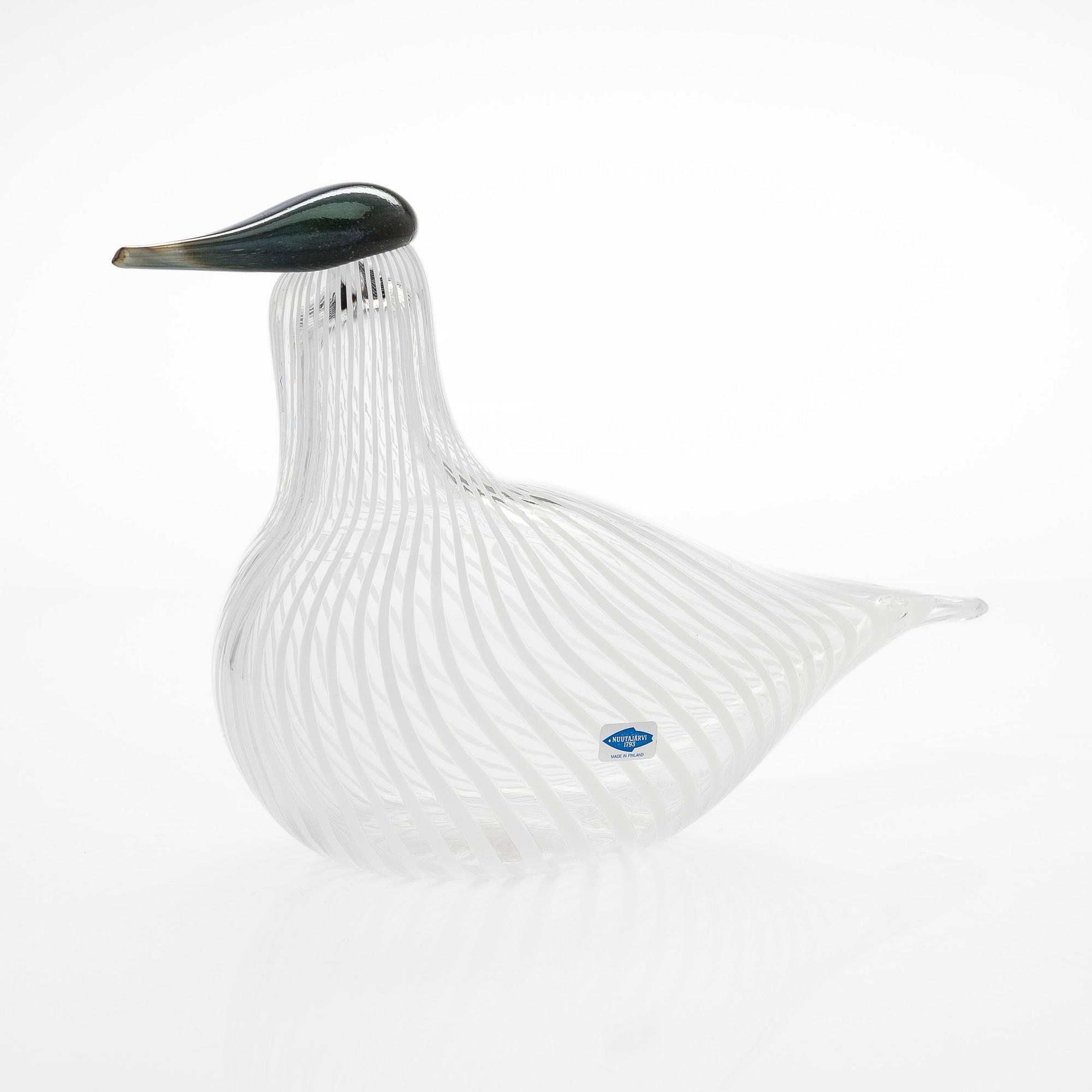 Oiva Toikka, a 'Scaup duck of Finland' glass bird, signed Suomen sotka Oiva Toikka Nuutajärvi 1992, numbered 697/1992.