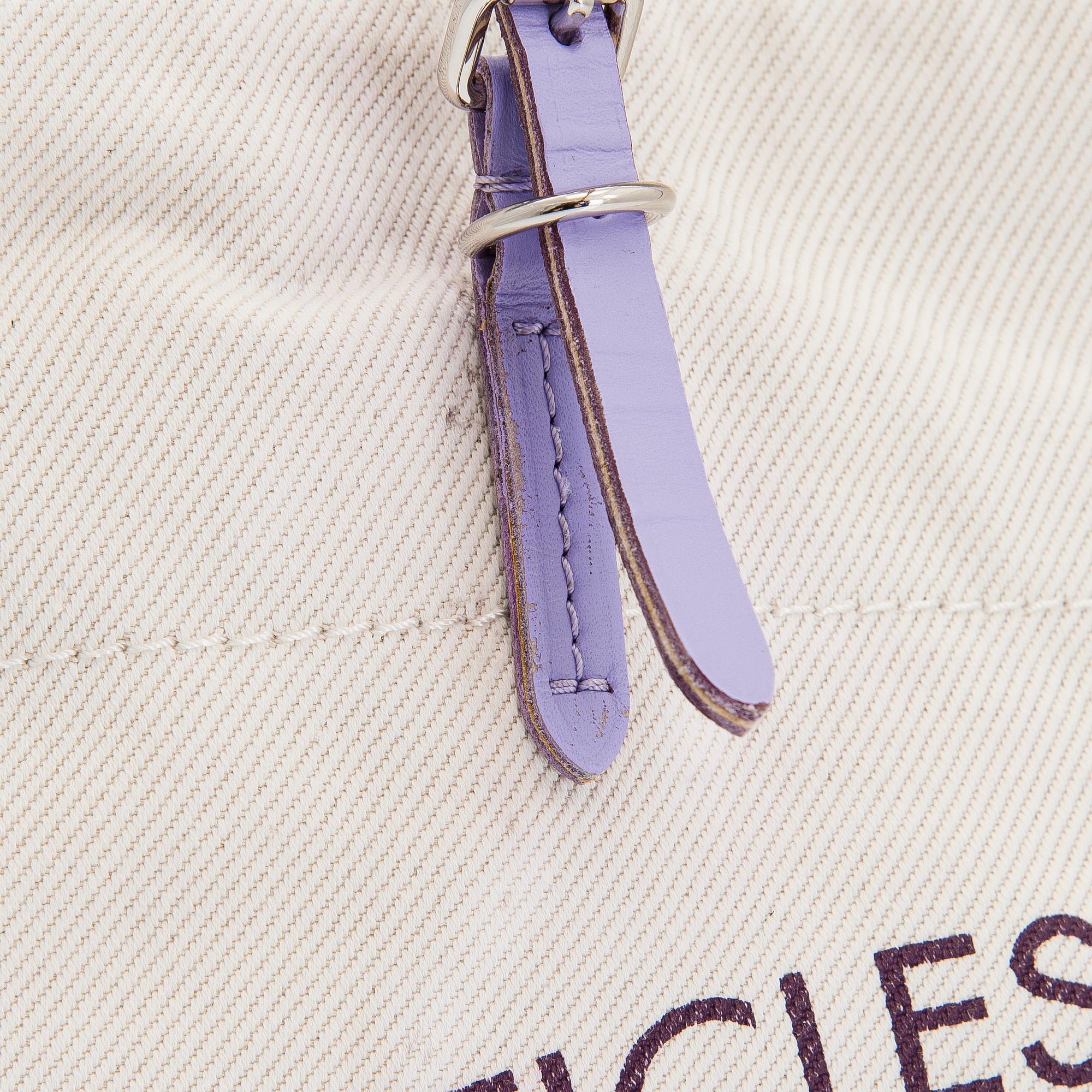 Louis Vuitton, a 'Cotton Canvas Articles De Voyage Cabas GM' bag.