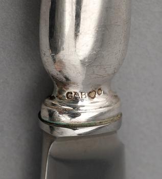 MATKNIVAR, 6 st, silver, sk. Fiolmodell, GAB, 1900-tal. Tot vikt 557 gram (inkl rostfria blad).