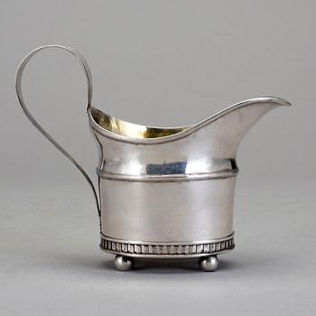 GRÄDDKANNA, silver, Arvid Vernström, Eksjö, 1816. Tot vikt ca 112 gram.