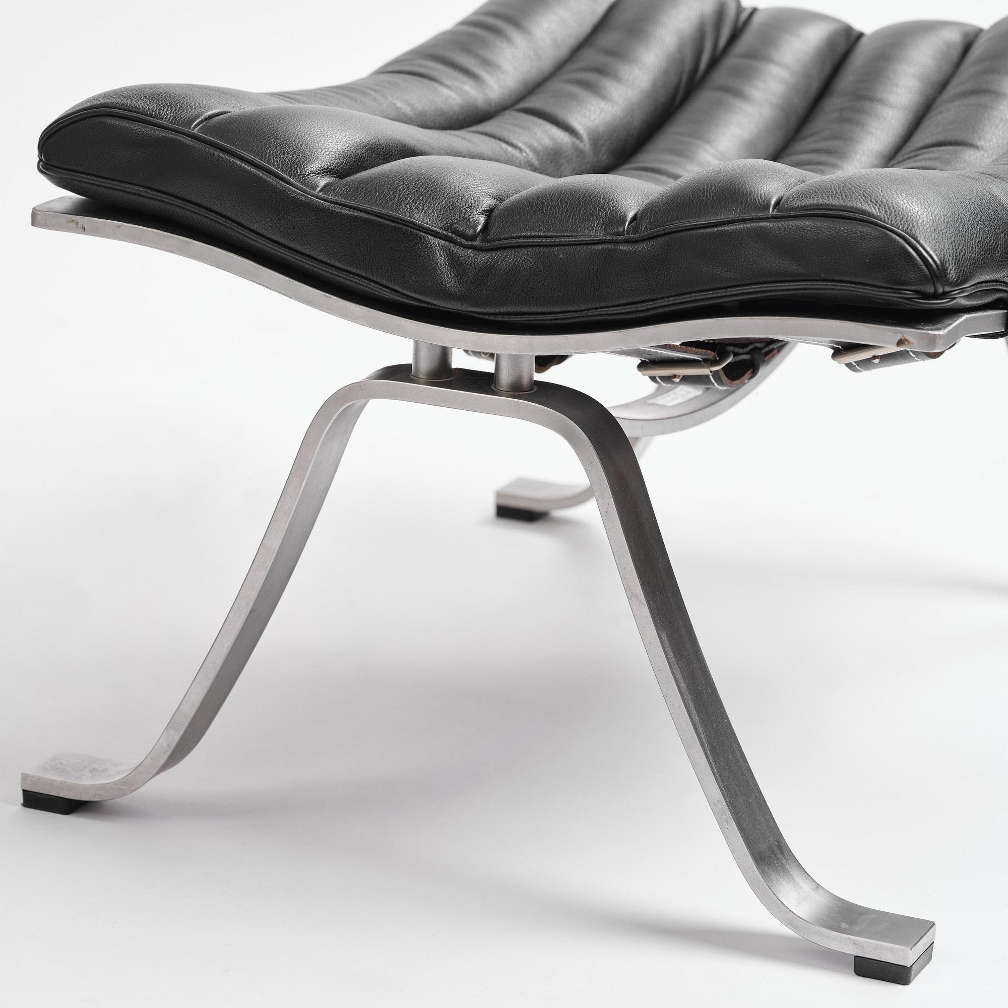 Arne Norell, an "Ari" armchair with ottoman, Norell Möbel, Aneby.