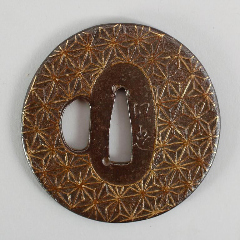 TSUBA, järn, Japan, Umetada, 1600-/1700-tal.