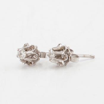 Earrings 18K white gold with round brilliant-cut diamonds.