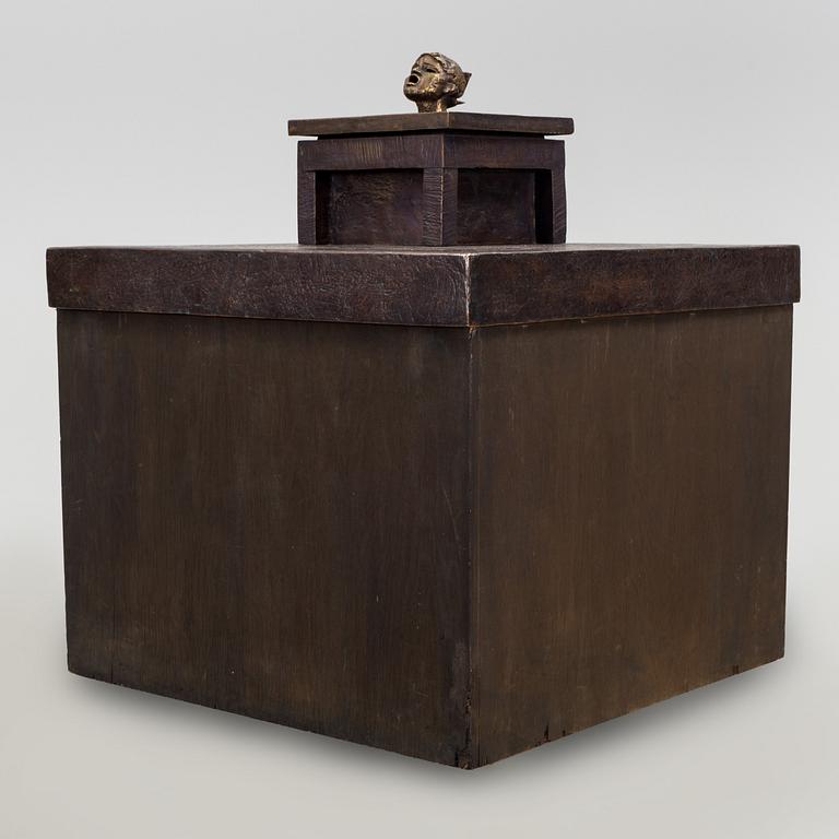 LISS ERIKSSON, a bronze sculpture "Foire du Trone", signed and numbered I/V, fonderi Godard Paris.