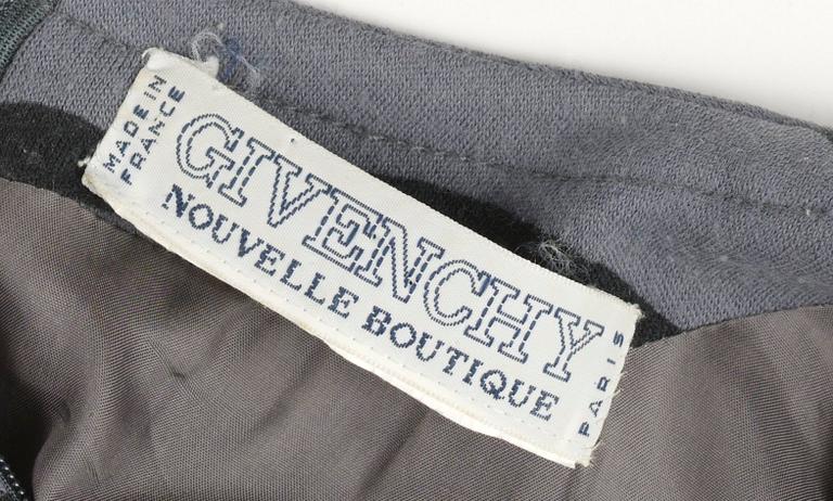 KLÄNNING, Givenchy.