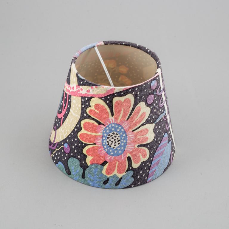 SVENSKT TENN, two valances, three pieces of gores and one lamp-shade.