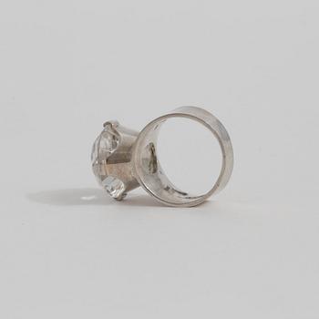 RING, med bergkristall, Waldemar Jonsson, Skara, 1968.