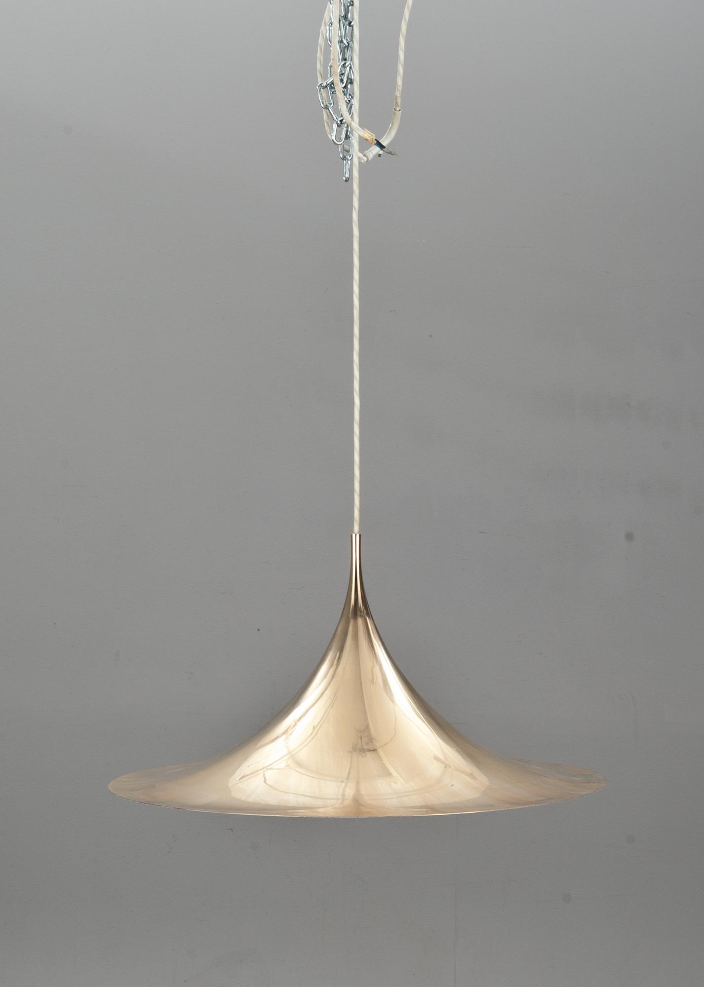 TAKLAMPA, "Semi-pendel", Claus Bonderup och Thorsten Thorup, Danmark, 1900-talets andra hälft.