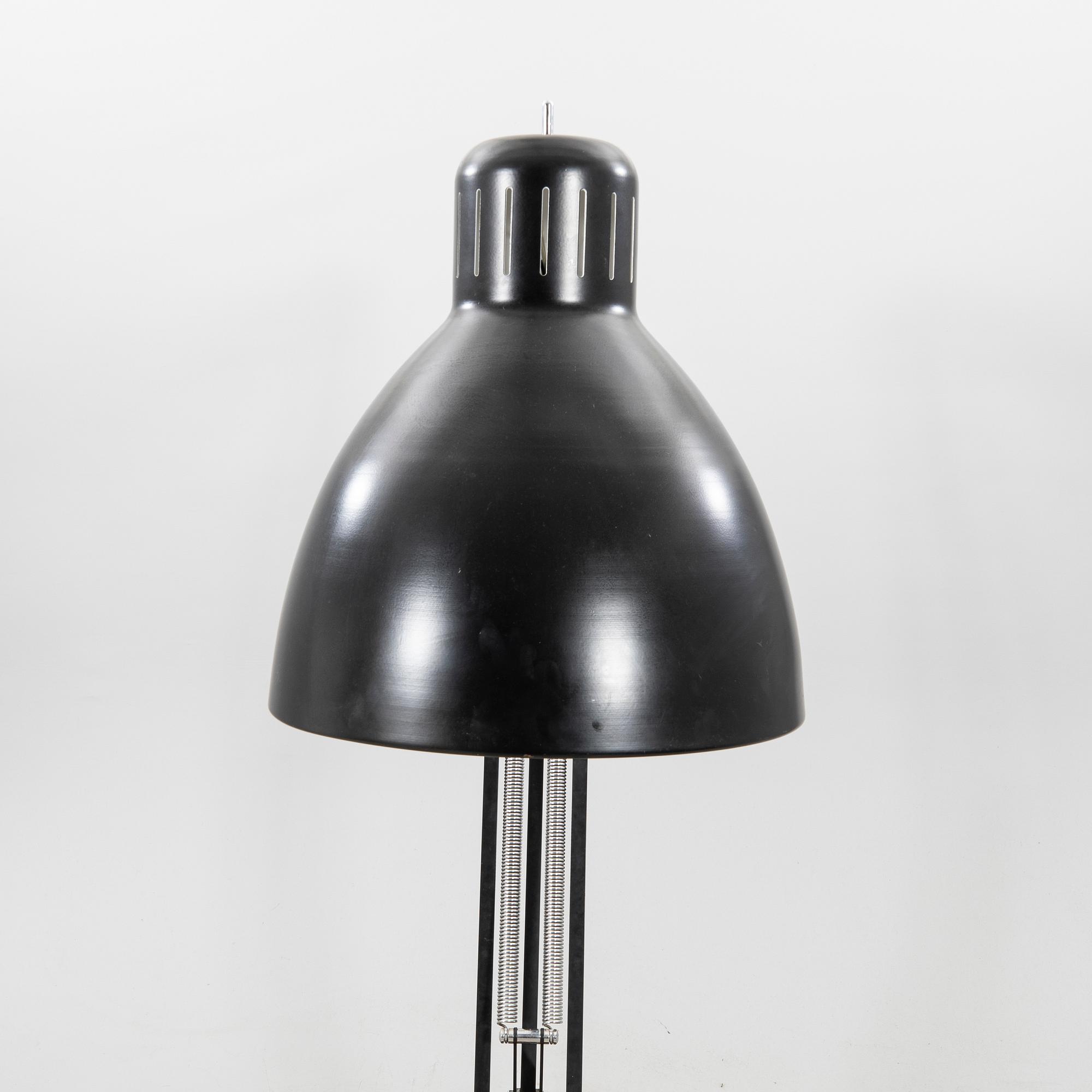 Golvlampa "The Great 1" av Luxo samtida.