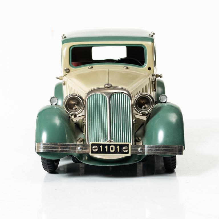 Märklin, Pullman limousine. Germany, 1930s.