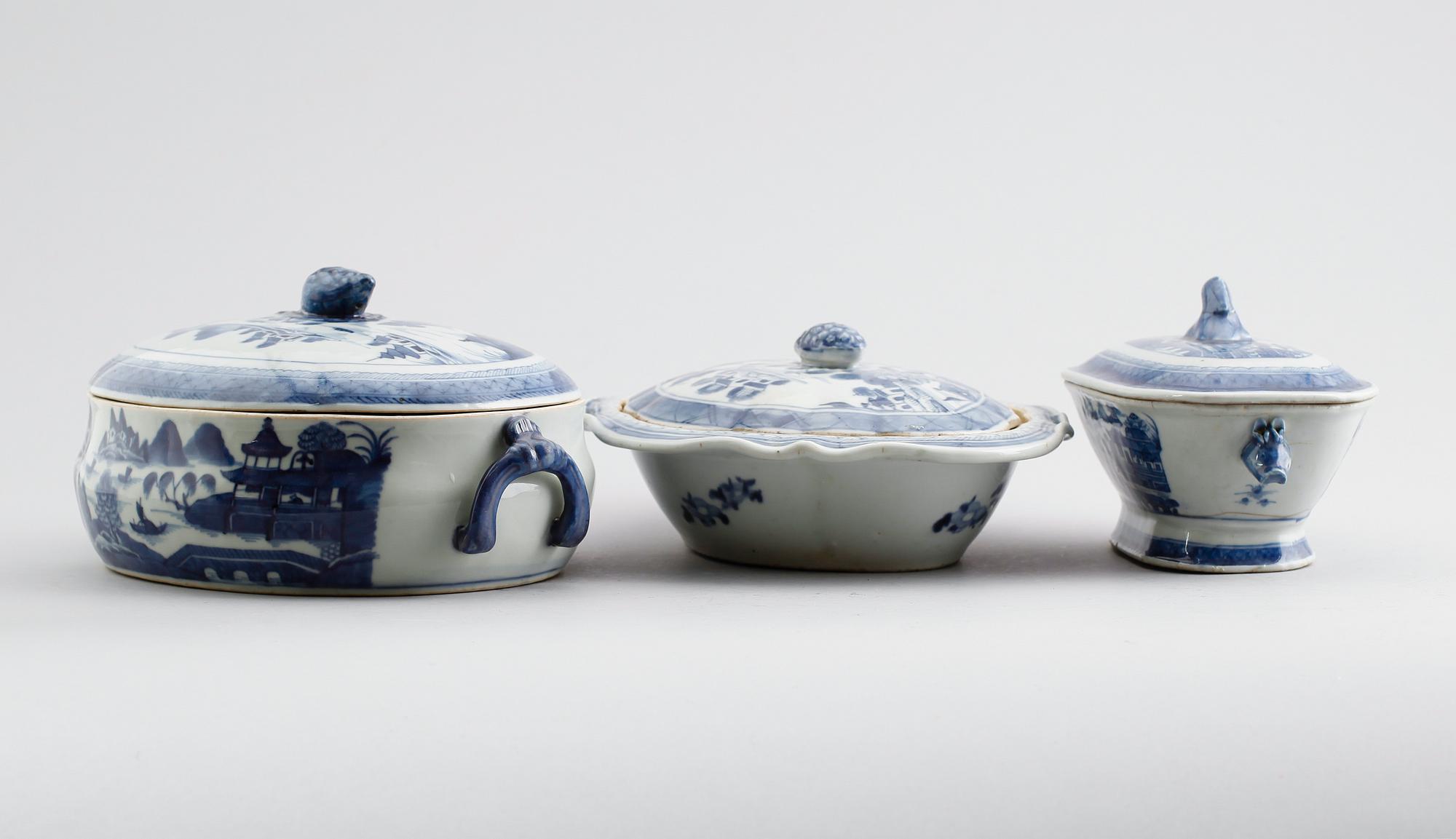 TERRINER, 3 st, kompaniporslin, Kina, 1700-/1800-tal.