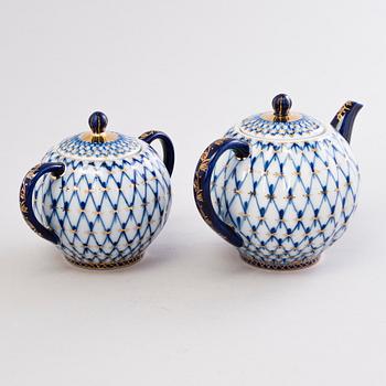 A 10-piece Lomonosov 'Cobalt Net' porcelain tea set, Made in USSR.