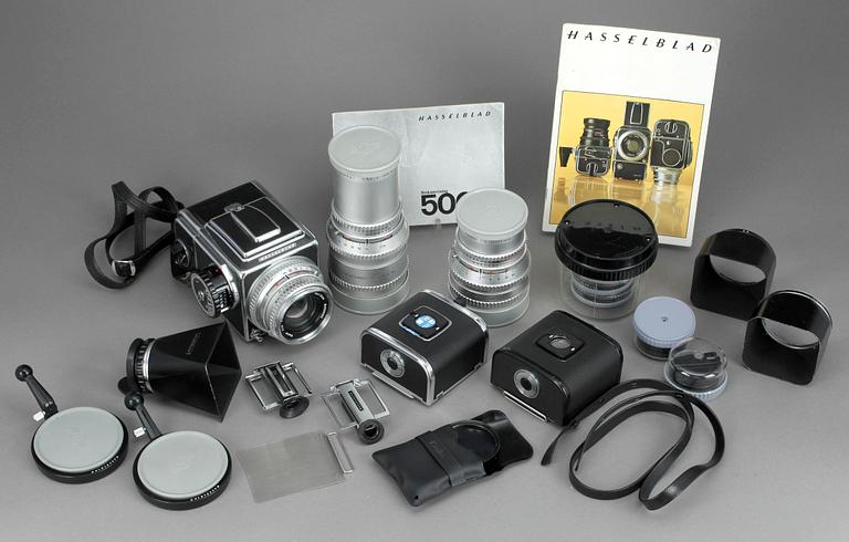 KAMERA med TILLBEHÖR, Hasselblad 500C/M, nr RC 1301211, Sverige, 1985.