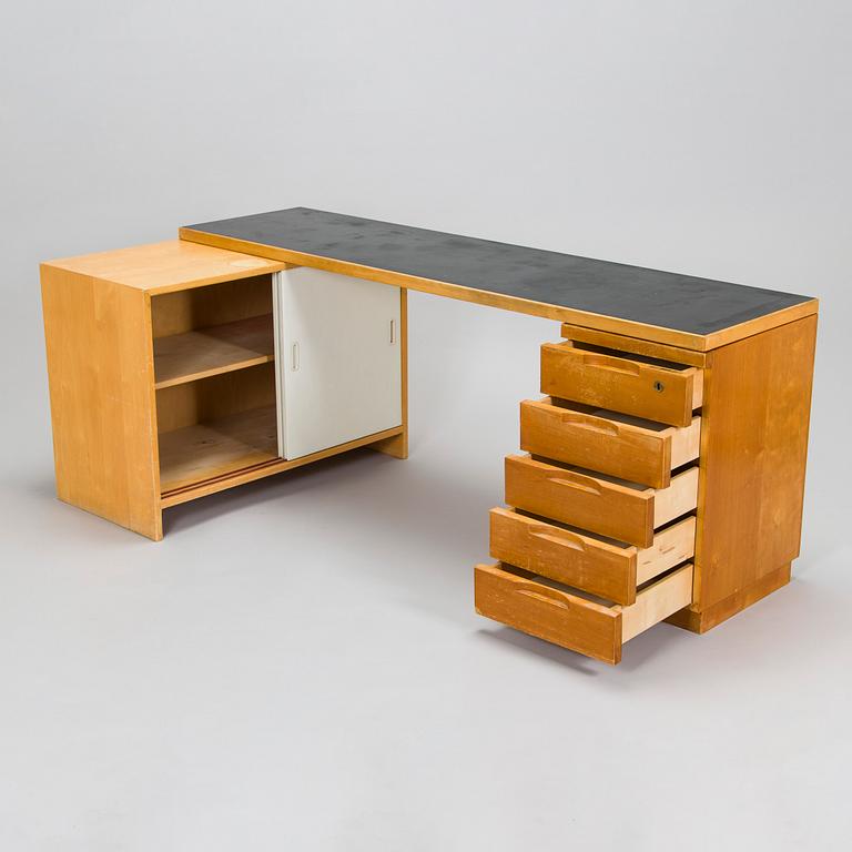 Alvar & Aino Aalto, kirjoituspöytä ja tuoli, malli "69", Artek, 1950/60/70-luku.