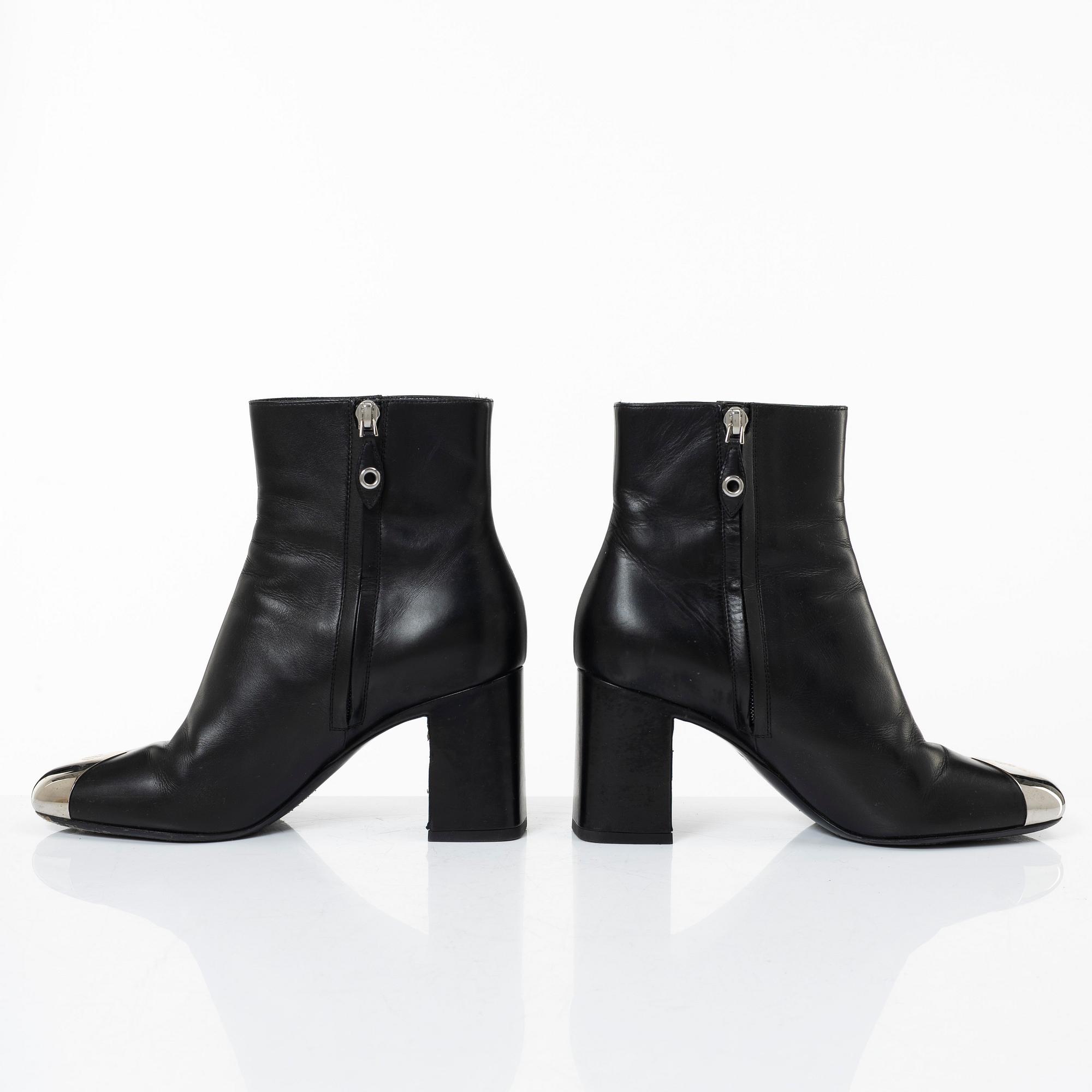 Louis Vuitton, stövletter, ett par, storlek 37.