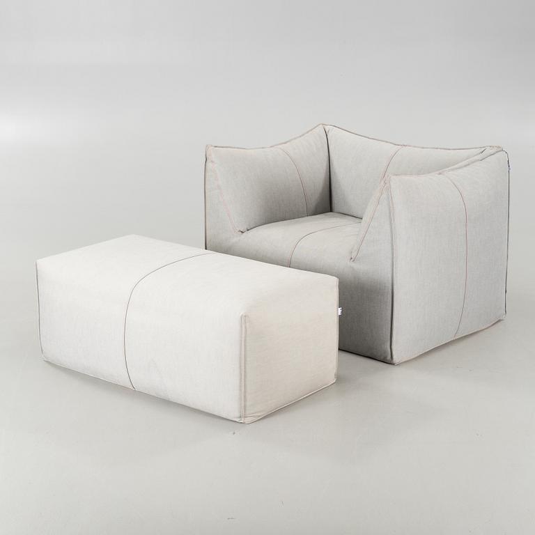 A "Le Bambole '07" armchair and a "Bambouff" footstool, designed by Mario Bellini, 21st century.